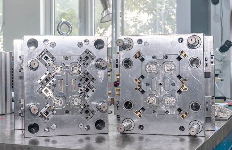 Injection mould